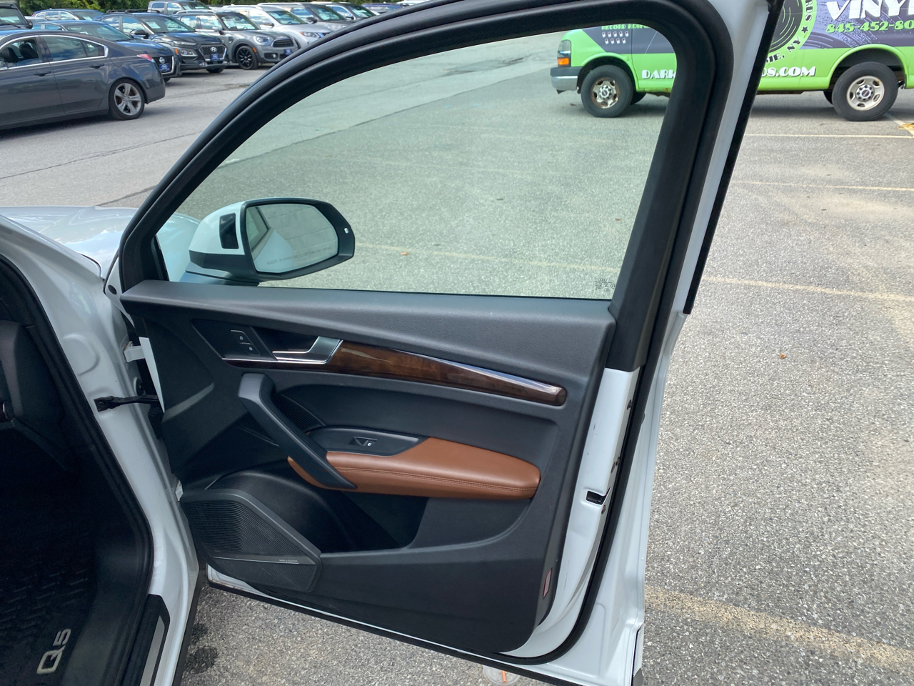 2019 Audi Q5 Premium Plus photo 16