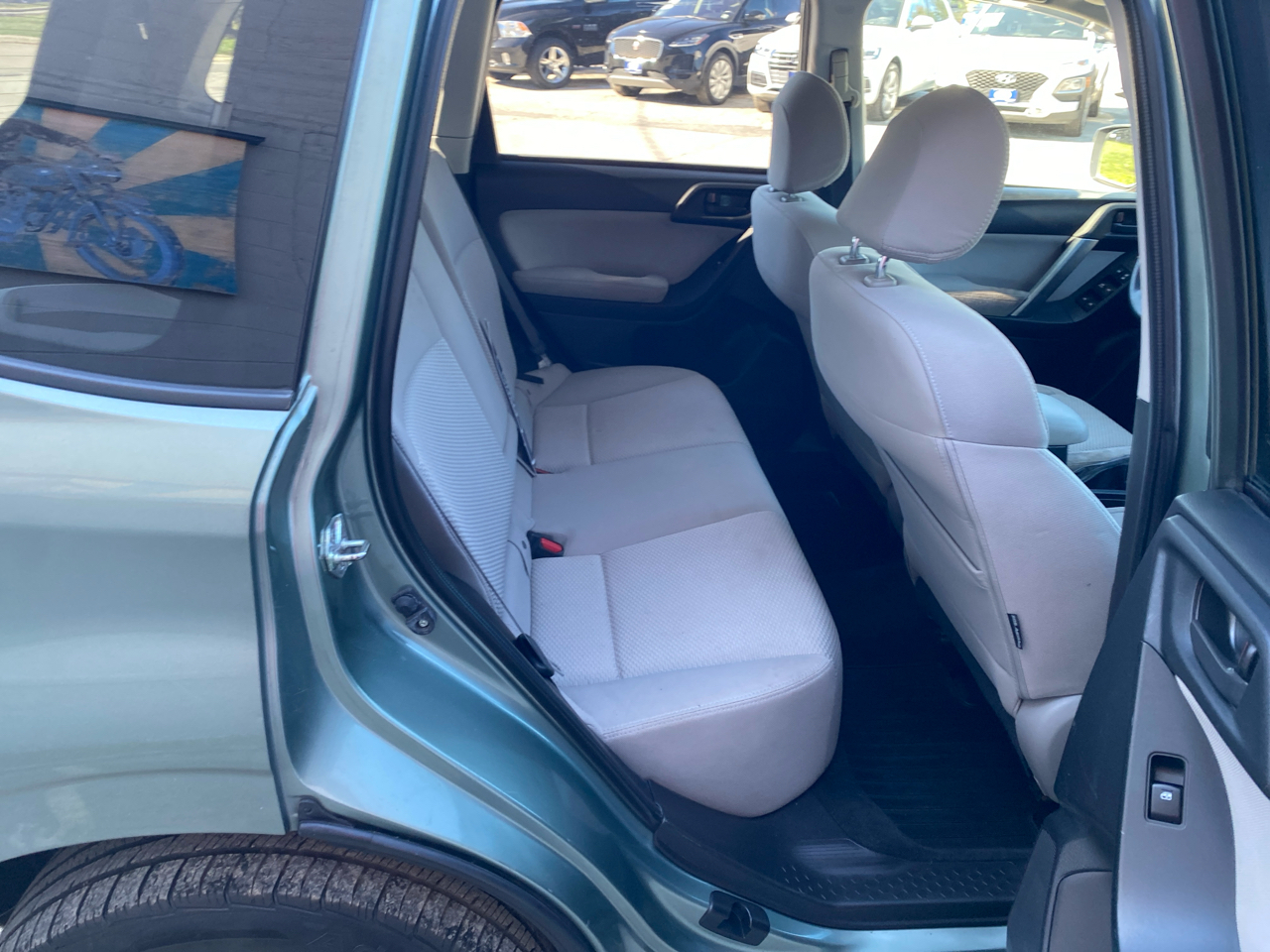 2014 Subaru Forester 2.5i Premium photo 14