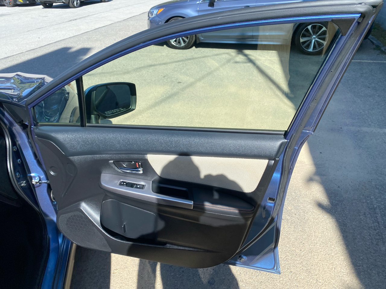 2017 Subaru Crosstrek 2.0i Premium photo 16