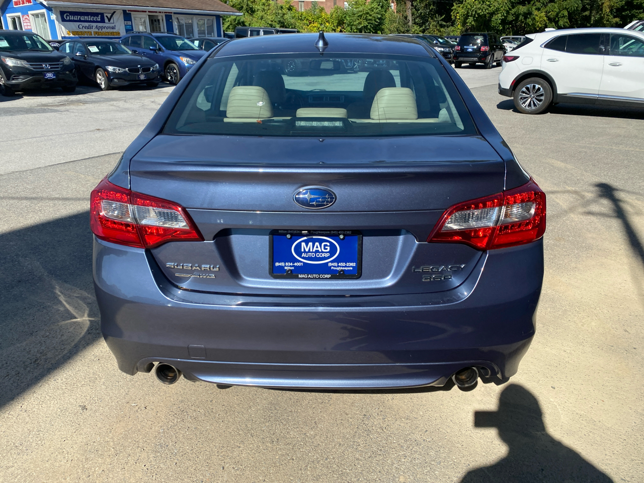 2016 Subaru Legacy 3.6R Limited photo 5