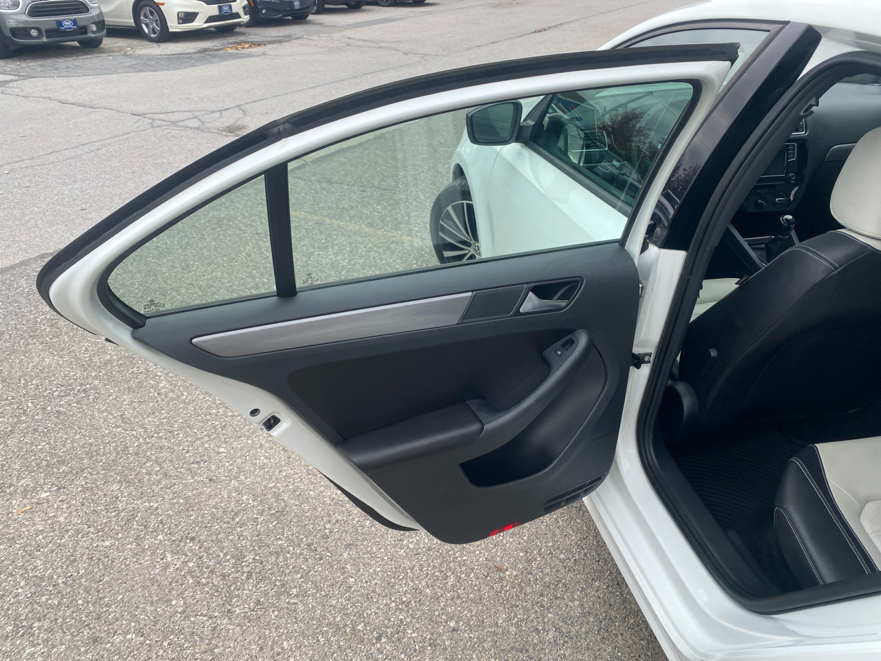 Volkswagen Jetta SE 5M 2016 Volkswagen Jetta SE 5M 2016