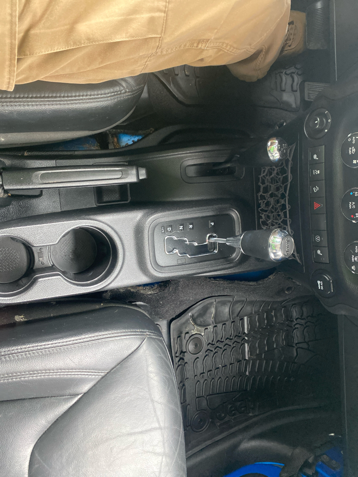 Jeep Wrangler Unlimited Sahara 4WD 2015 Jeep Wrangler Unlimited Sahara 4WD 2015