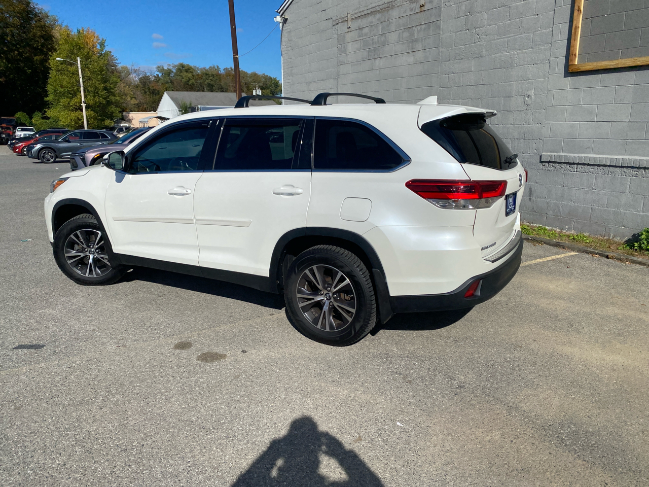 Toyota Highlander LE Plus AWD V6 2019 Toyota Highlander LE Plus AWD V6 2019