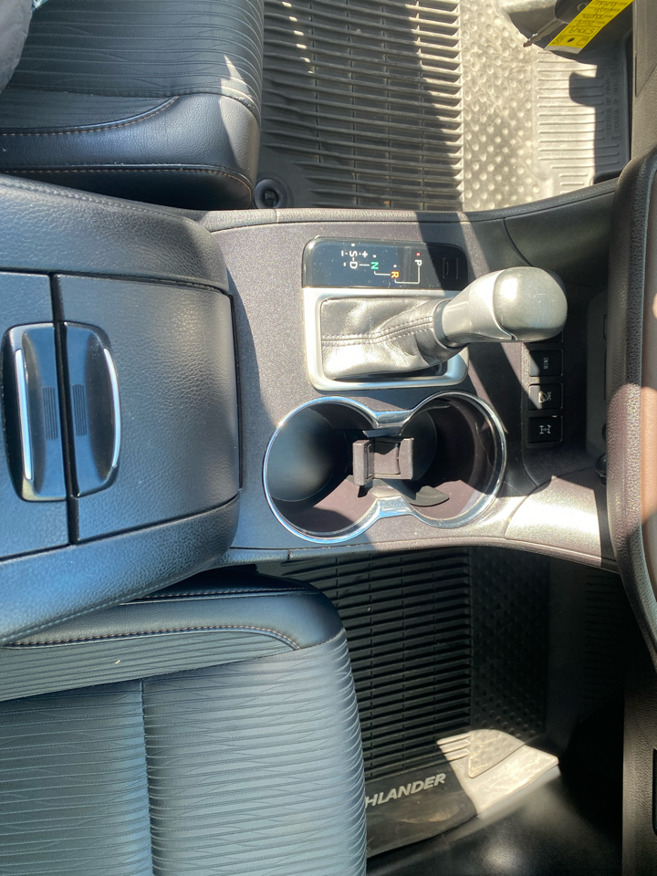 Toyota Highlander LE Plus AWD V6 2019 Toyota Highlander LE Plus AWD V6 2019