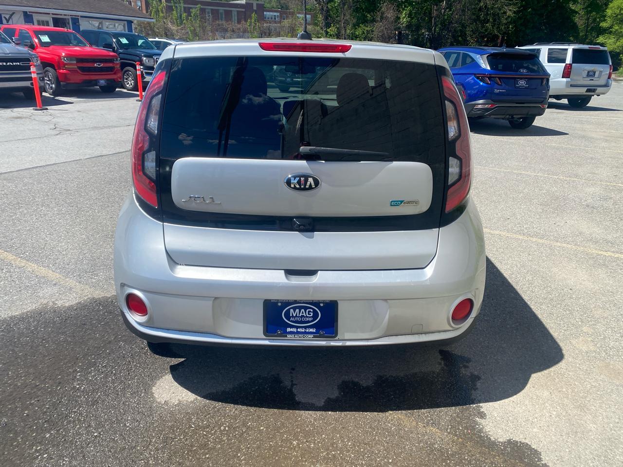 Kia Soul EV Base 2017