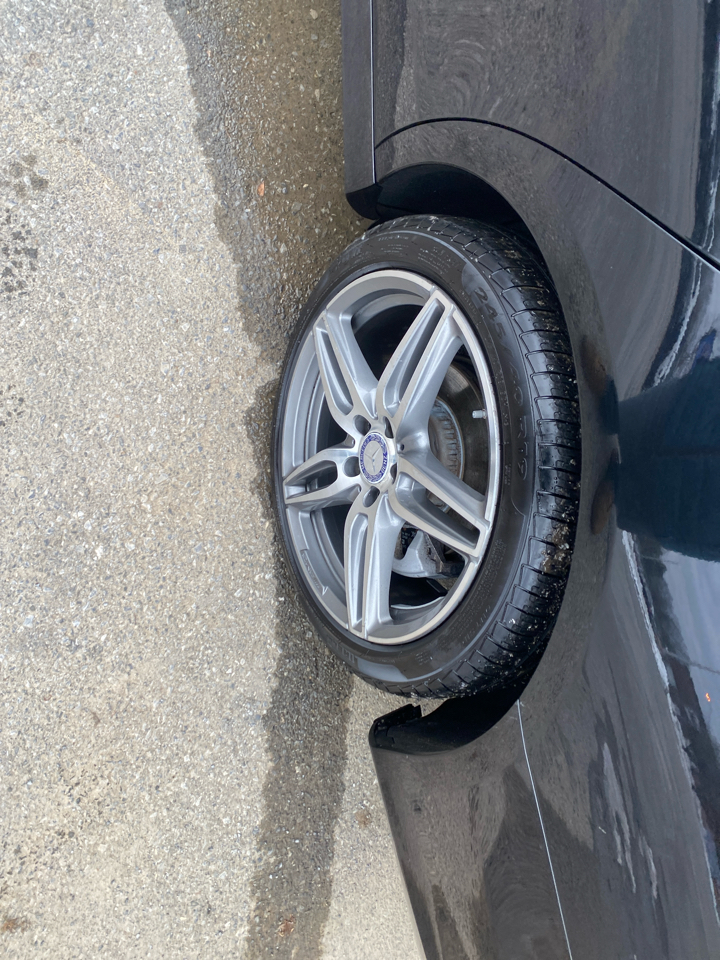 Mercedes-Benz E-Class E300 Luxury 4MATIC Sedan 2017