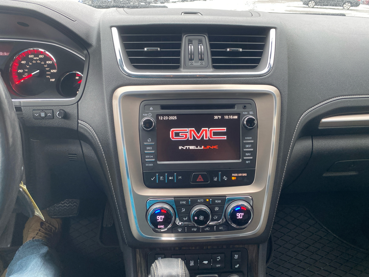 GMC Acadia Denali AWD 2015