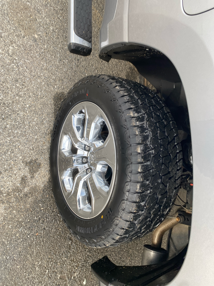 RAM 1500 Big Horn Crew Cab SWB 4WD 2019