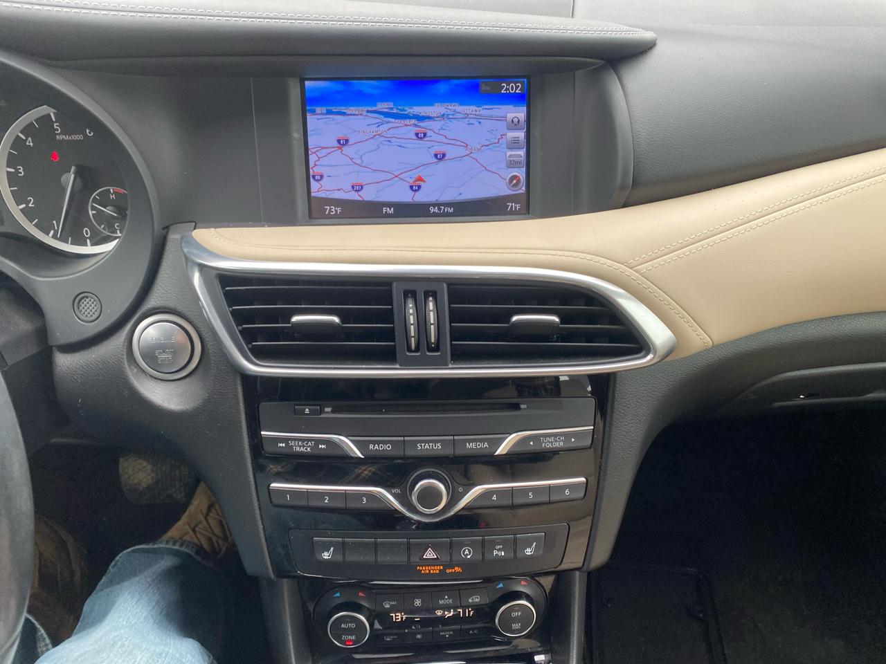 Infiniti QX30 Luxury AWD 2018