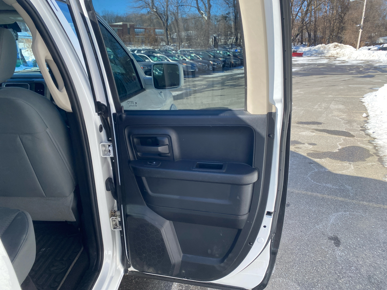 RAM 1500 Tradesman Quad Cab 4WD 2014