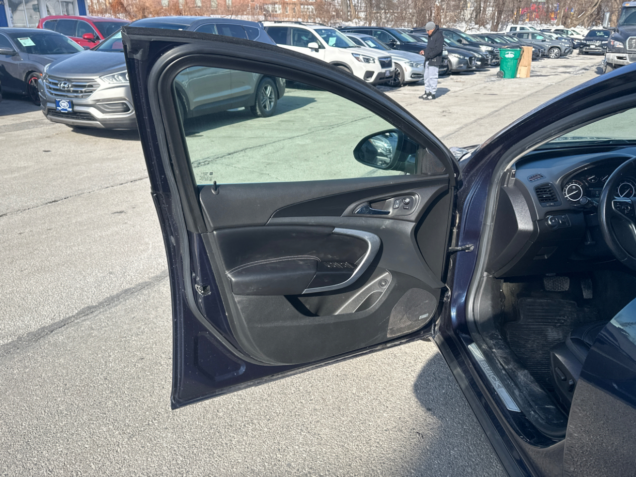 Buick Regal 4dr Sdn CXL Turbo TO5 (Russelsheim) *Ltd Avail* 2016