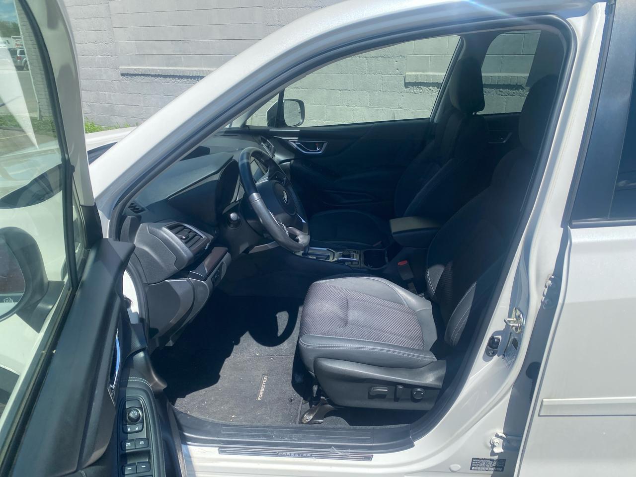 Subaru Forester Premium AWD 2021