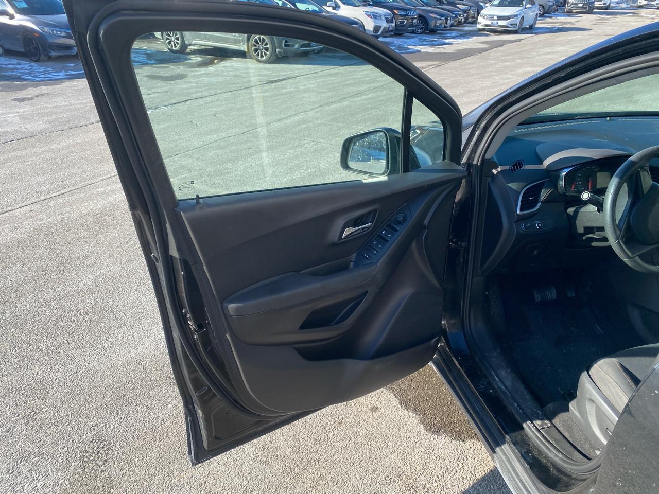 Chevrolet Trax LS FWD 2018