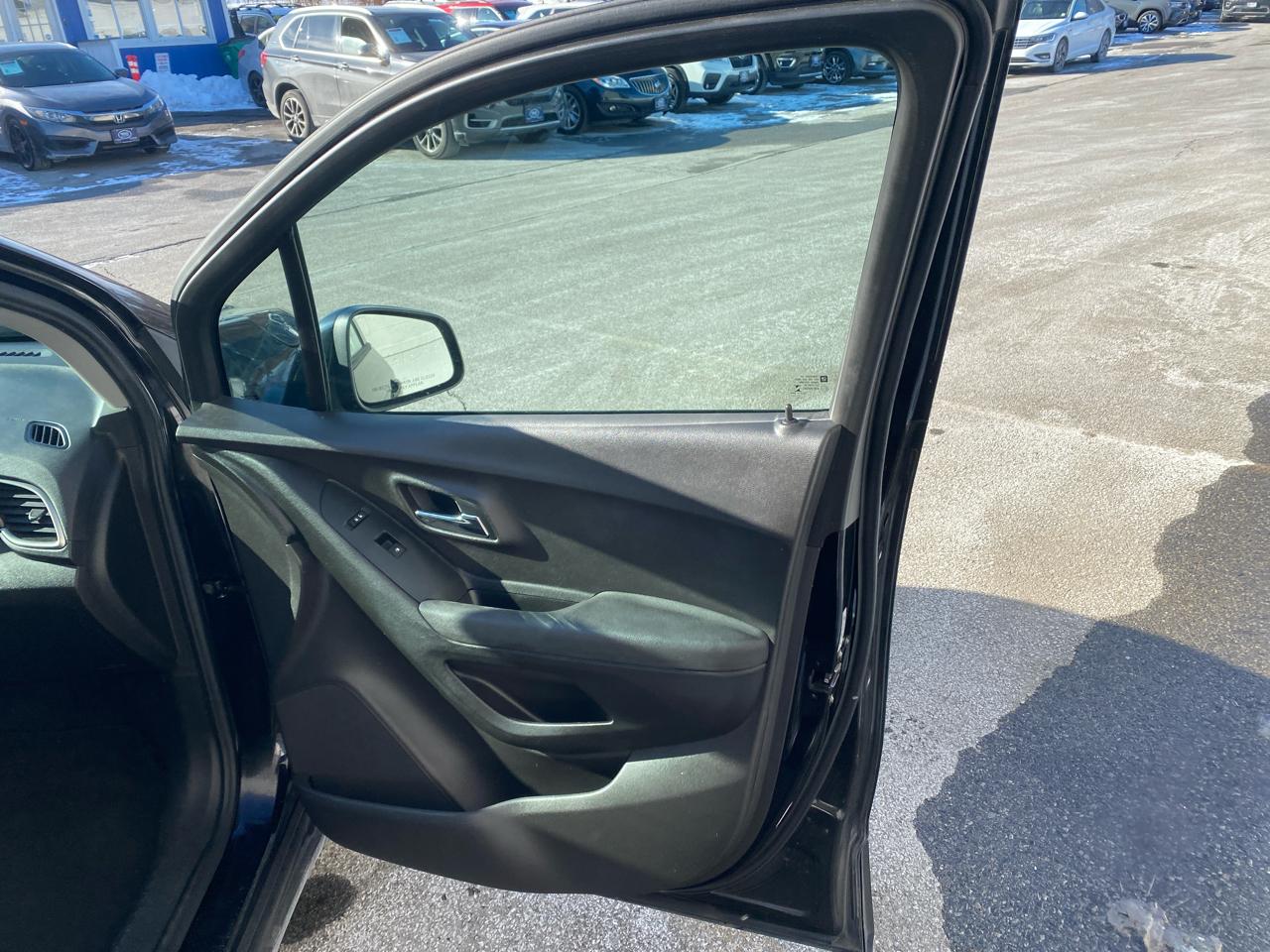 Chevrolet Trax LS FWD 2018