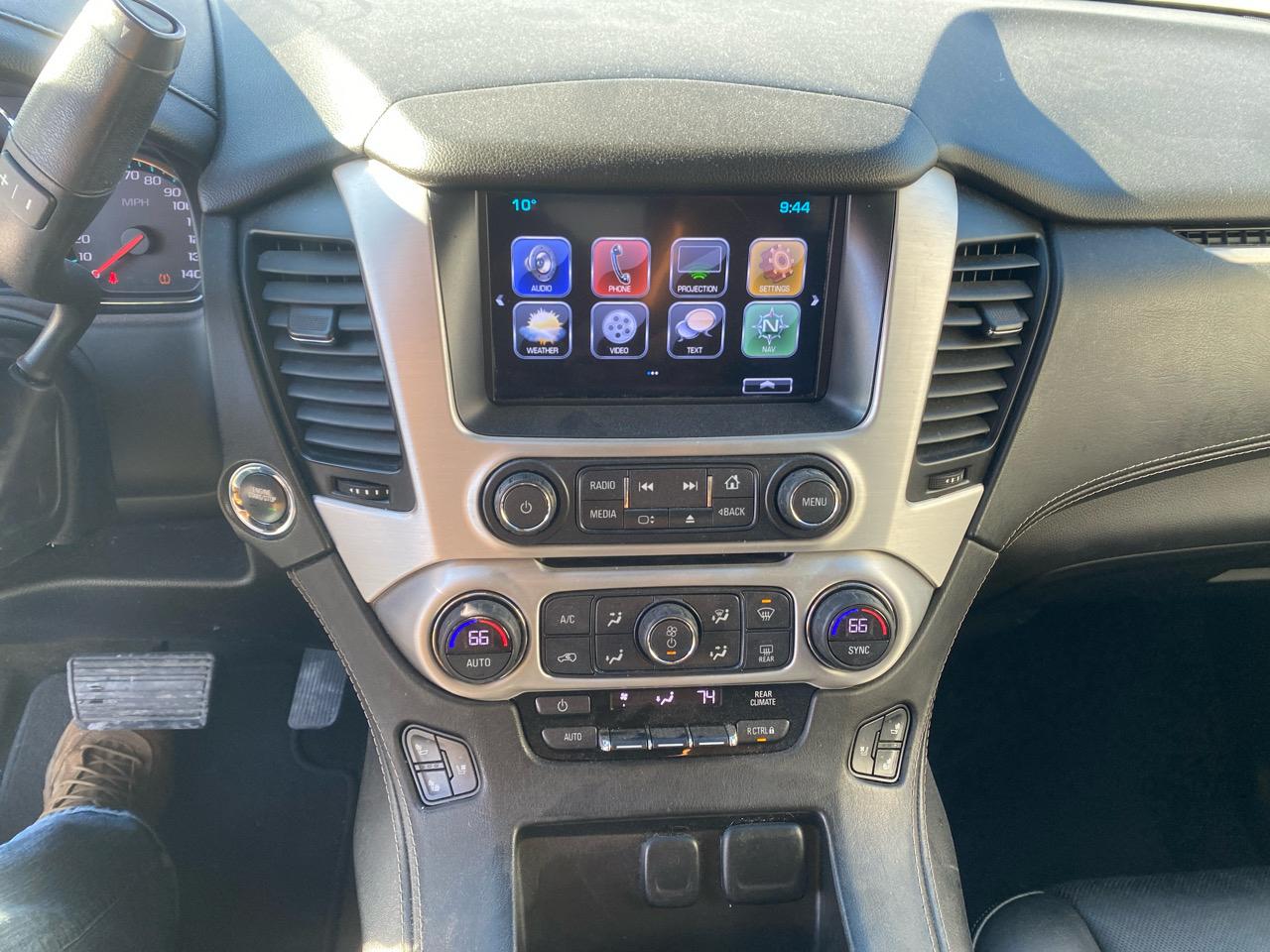 GMC Yukon XL SLT 4WD 2017