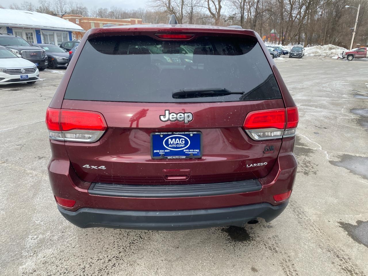 Jeep Grand Cherokee Laredo 4WD 2016