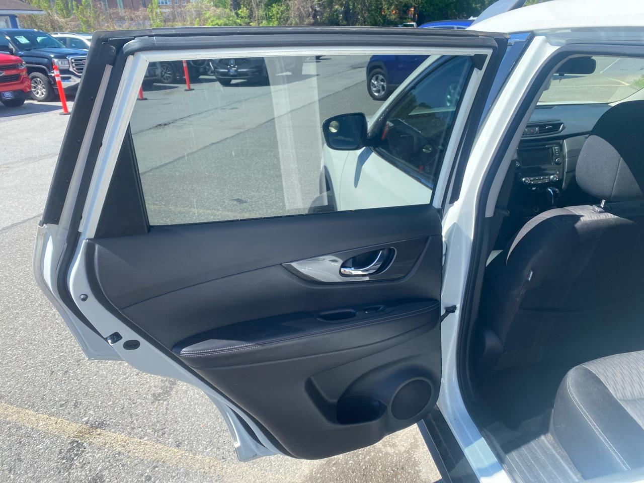 Nissan Rogue S AWD 2020
