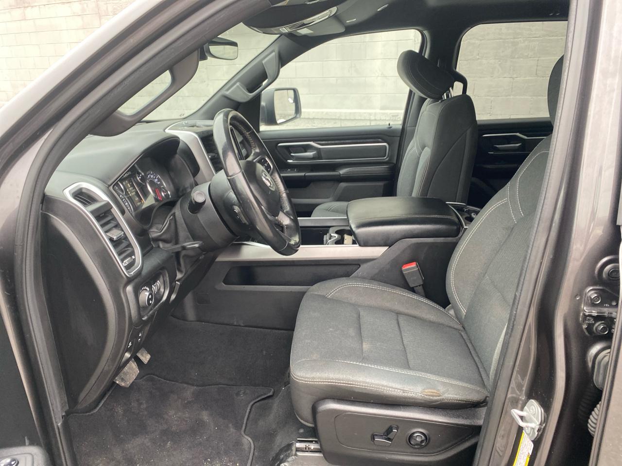 RAM 1500 Big Horn Crew Cab SWB 4WD 2019