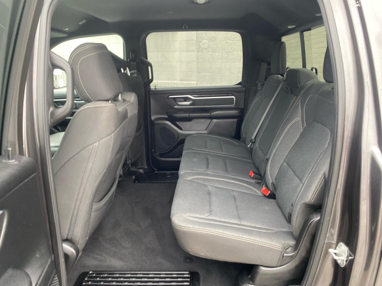 RAM 1500 Big Horn Crew Cab SWB 4WD 2019