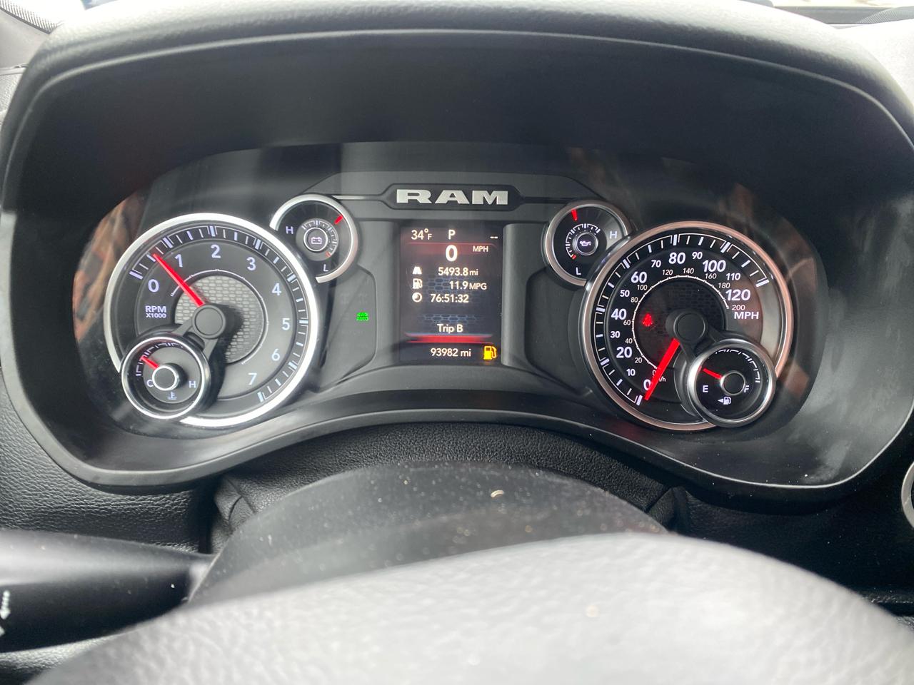 RAM 1500 Big Horn Crew Cab SWB 4WD 2019