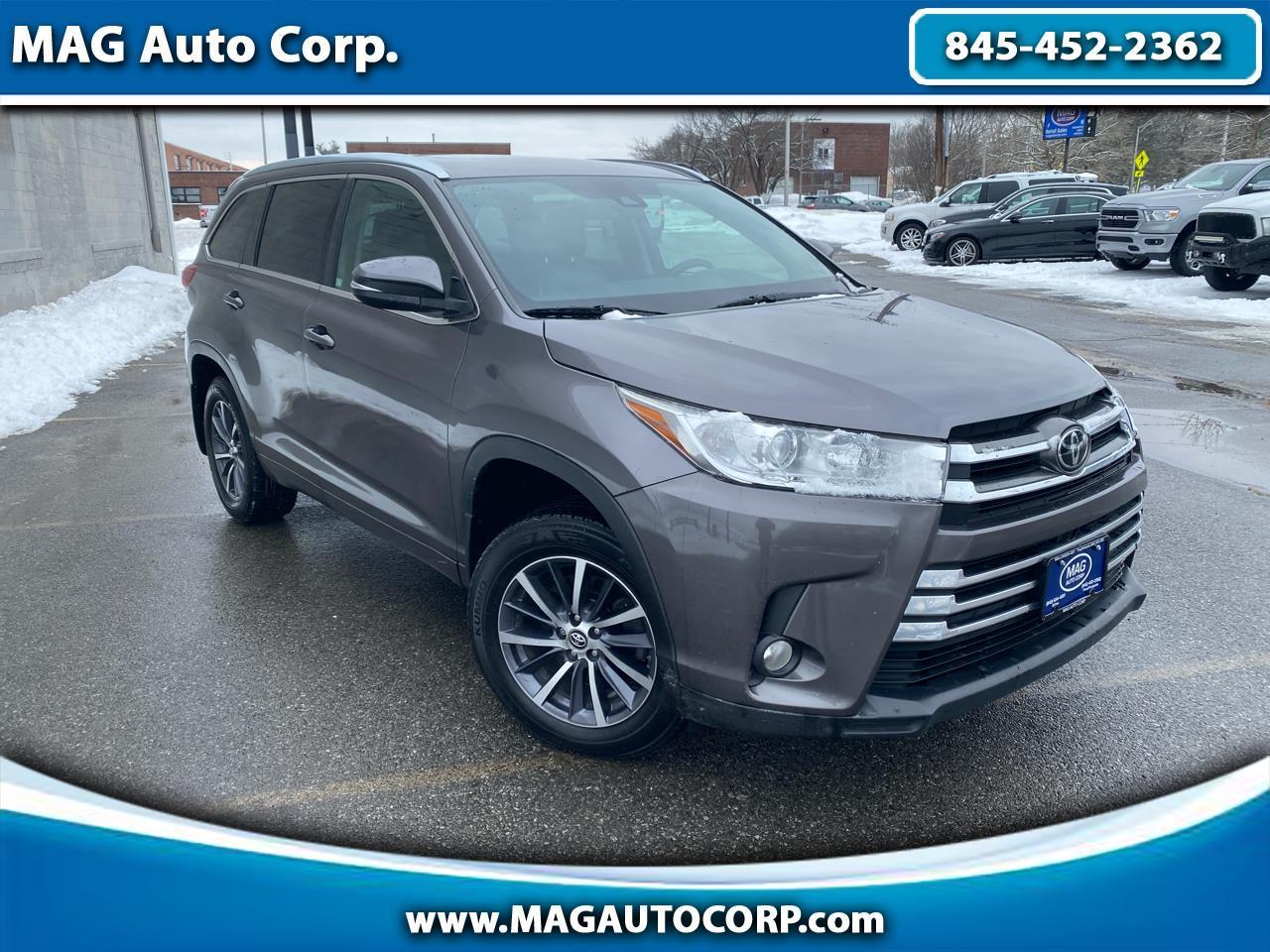 Toyota Highlander XLE AWD V6 2017