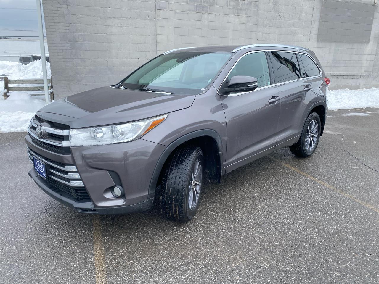 Toyota Highlander XLE AWD V6 2017