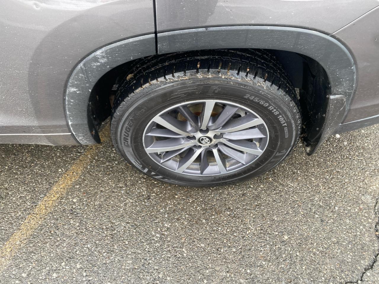 Toyota Highlander XLE AWD V6 2017