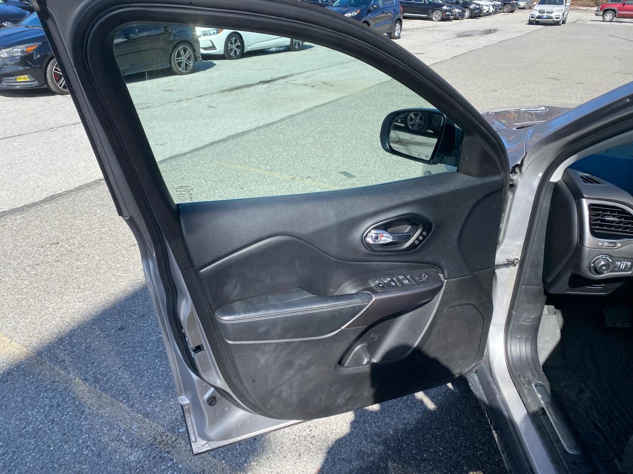 Jeep Cherokee Limited 4WD 2020