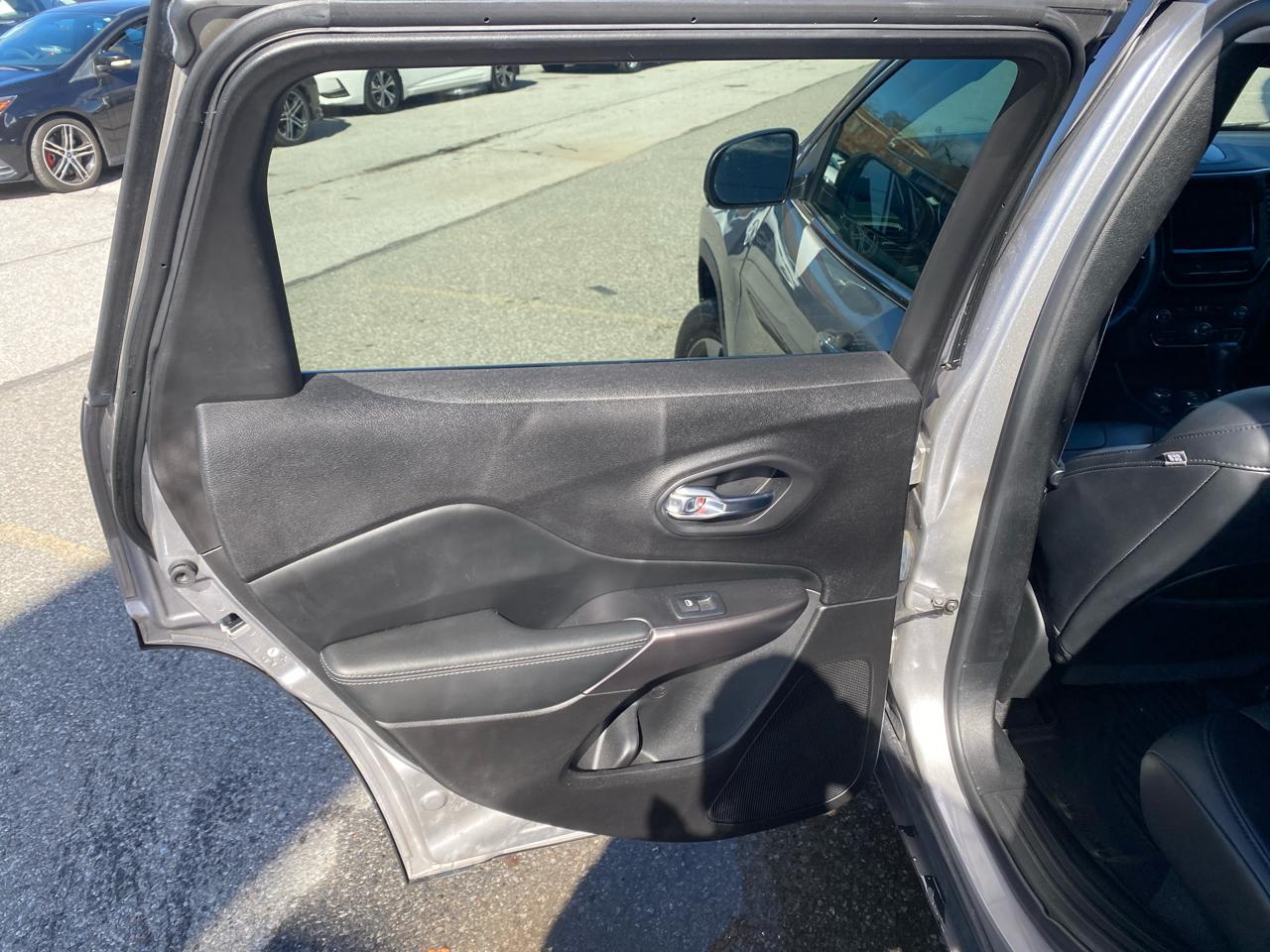 Jeep Cherokee Limited 4WD 2020