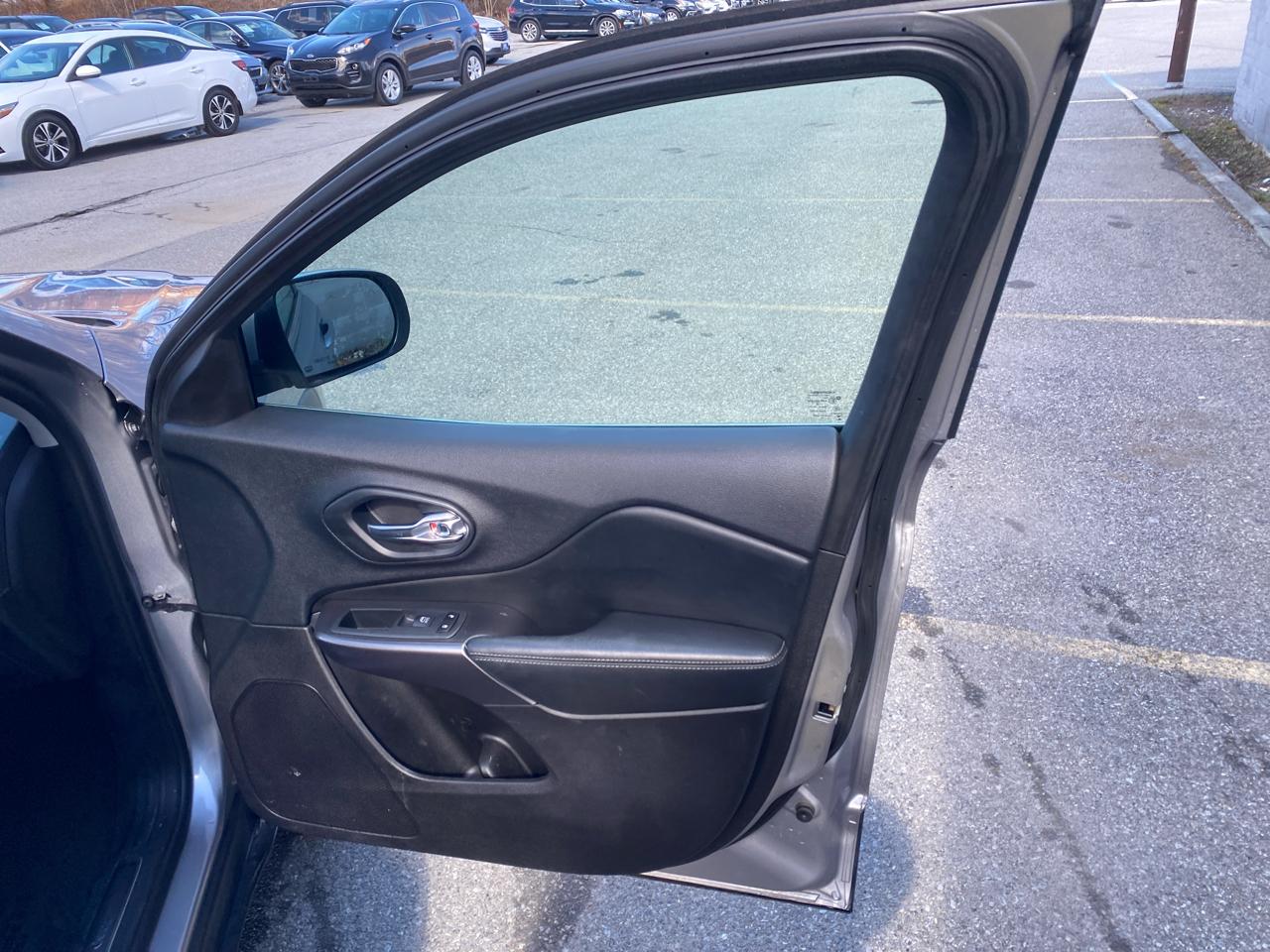 Jeep Cherokee Limited 4WD 2020