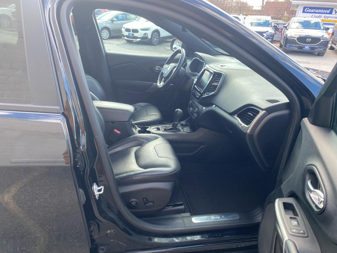 Jeep Cherokee Limited 4WD 2020