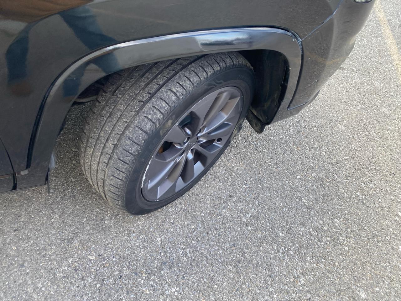 Jeep Cherokee Limited 4WD 2020