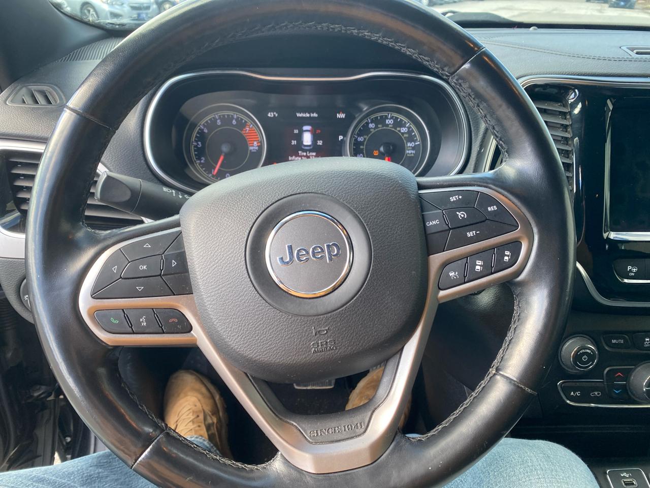 Jeep Cherokee Limited 4WD 2020