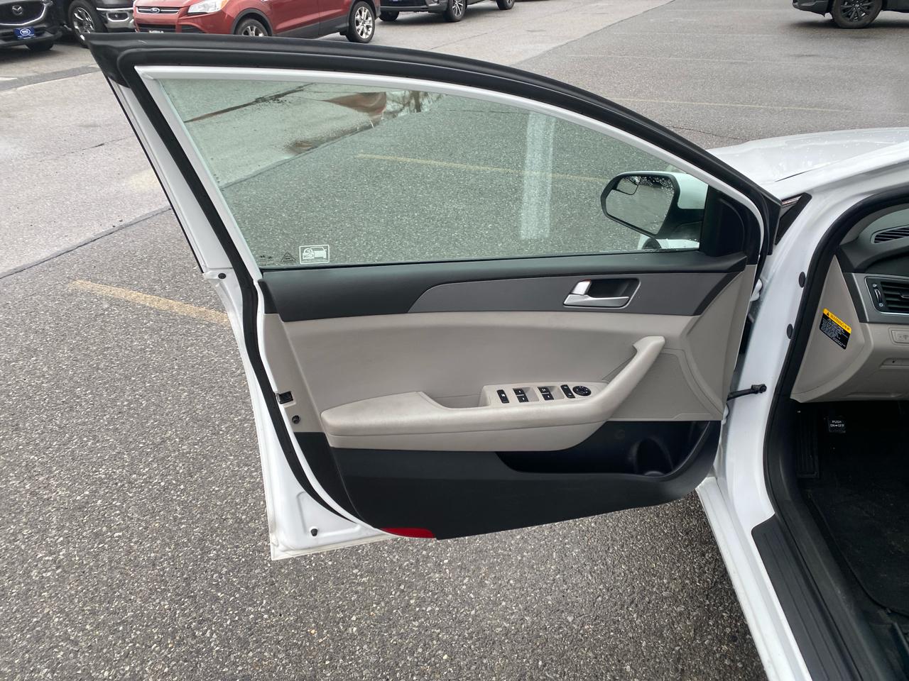 Hyundai Sonata SE 2015