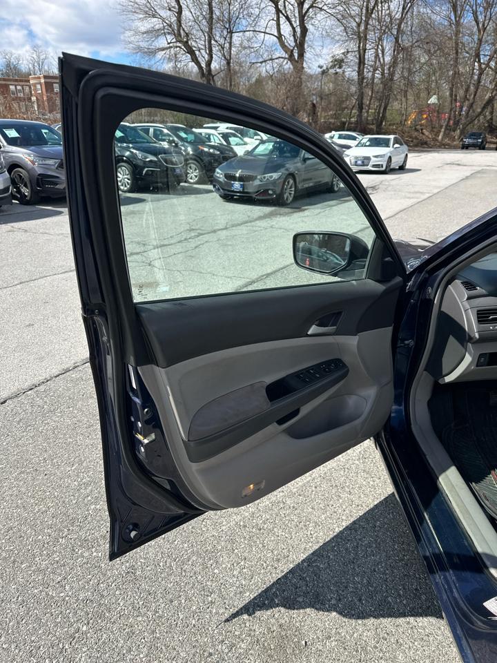 Honda Accord LX sedan AT 2008