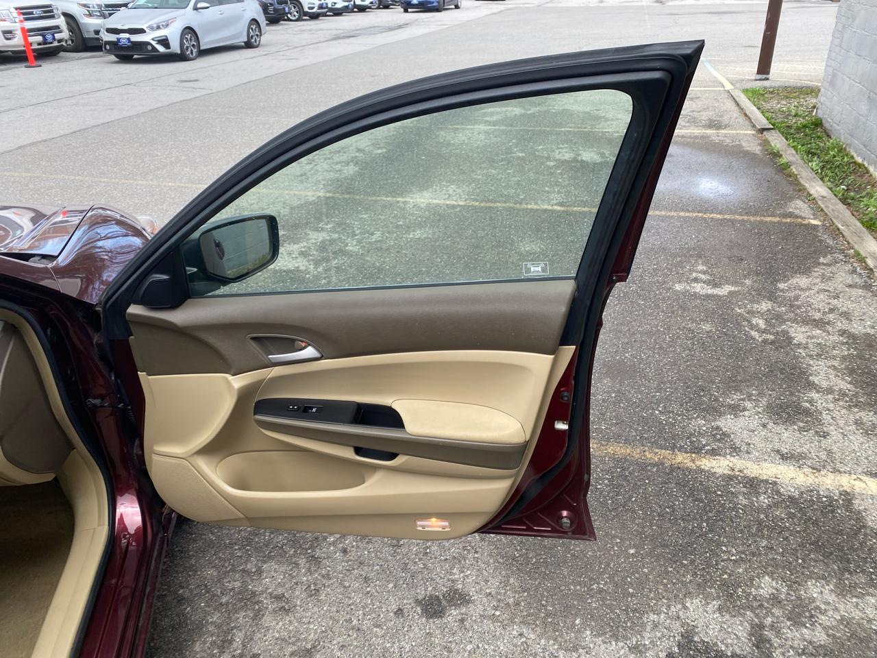 Honda Accord LX-P Sedan AT 2009