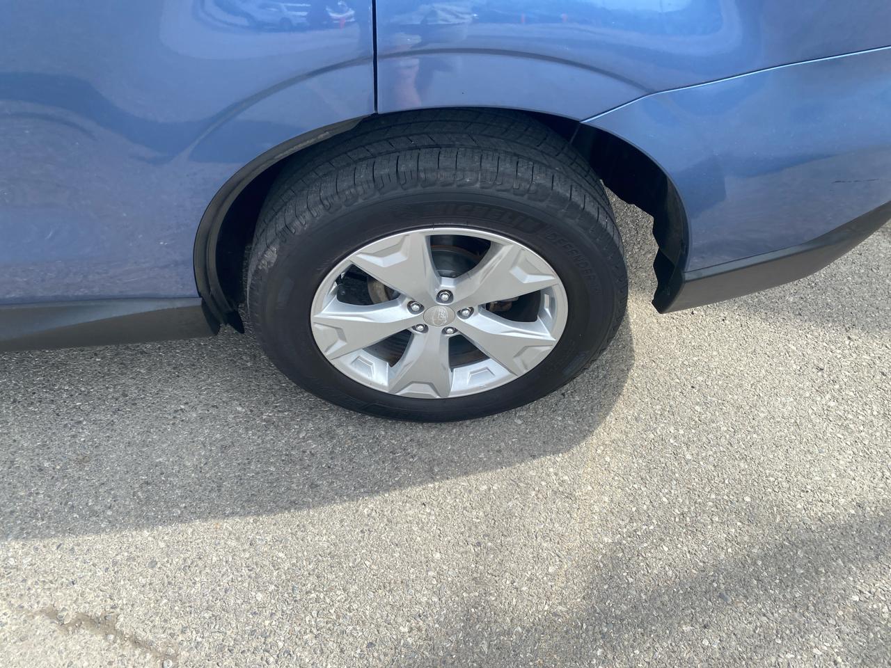 Subaru Forester 2.5i Premium PZEV CVT 2016