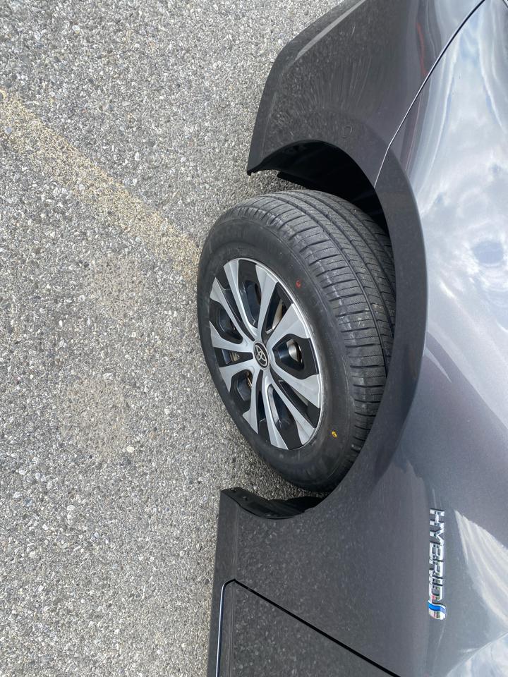 Toyota Prius XLE AWD-e 2019