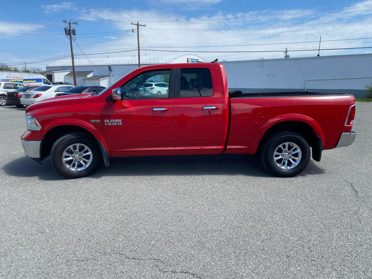 RAM 1500 Laramie Quad Cab 4WD 2016