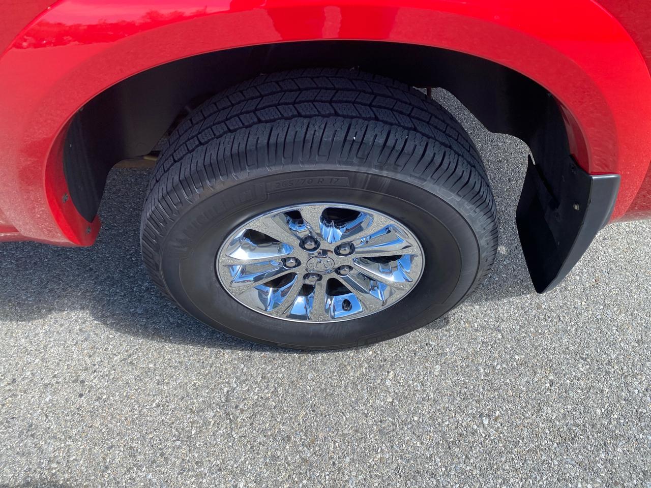 RAM 1500 Laramie Quad Cab 4WD 2016