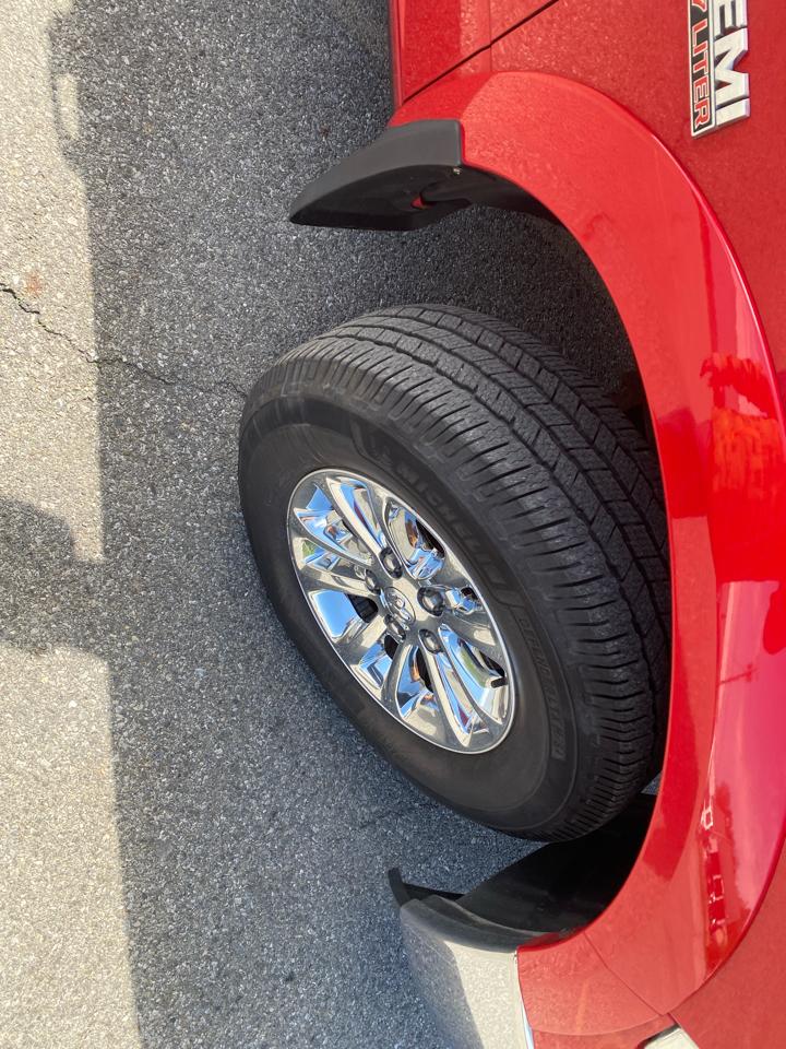 RAM 1500 Laramie Quad Cab 4WD 2016