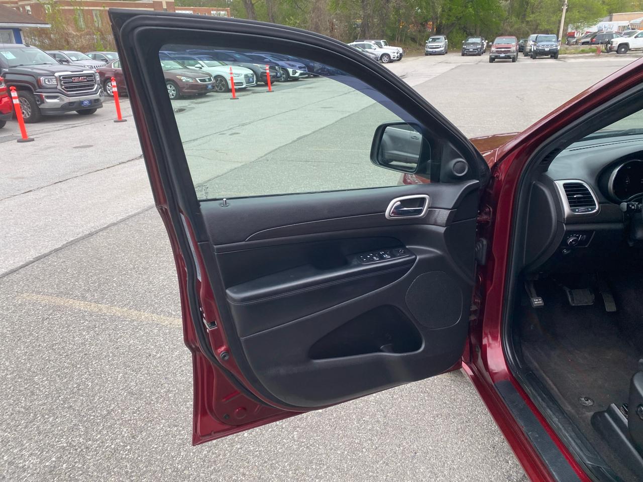 Jeep Grand Cherokee Laredo 4WD 2018