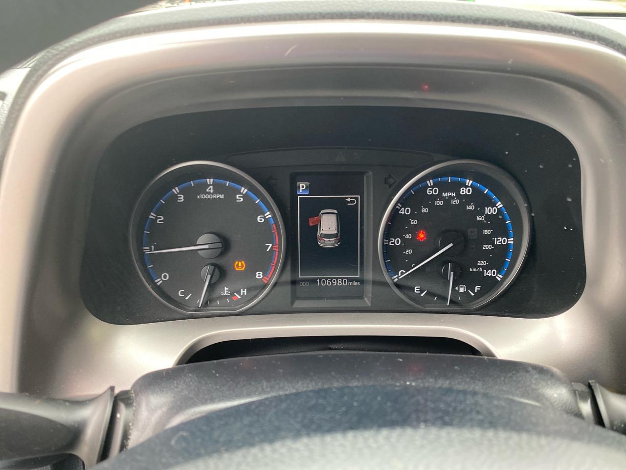 Toyota RAV4 LE AWD 2017