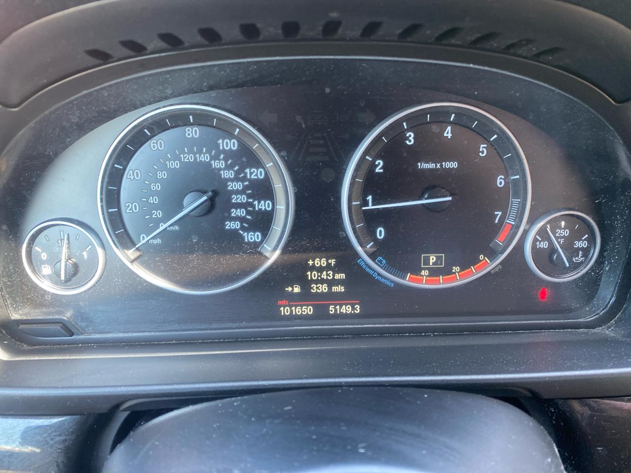 BMW 5-Series 528i xDrive 2012