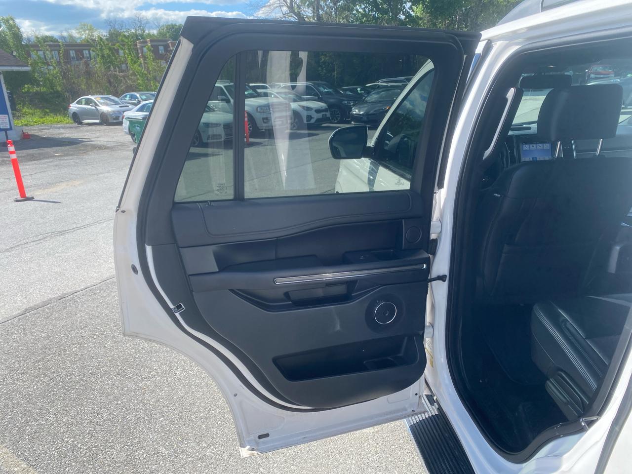 Ford Expedition XLT 4WD 2019