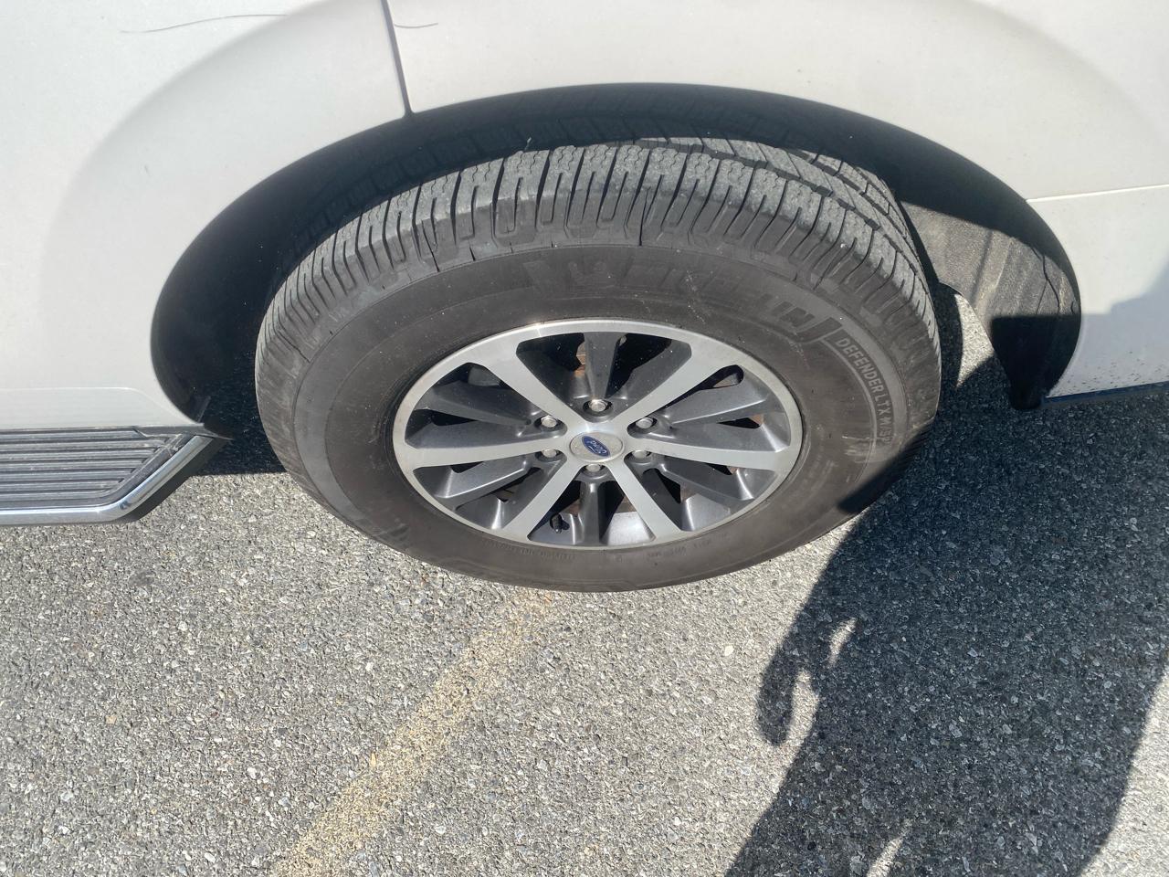 Ford Expedition XLT 4WD 2019