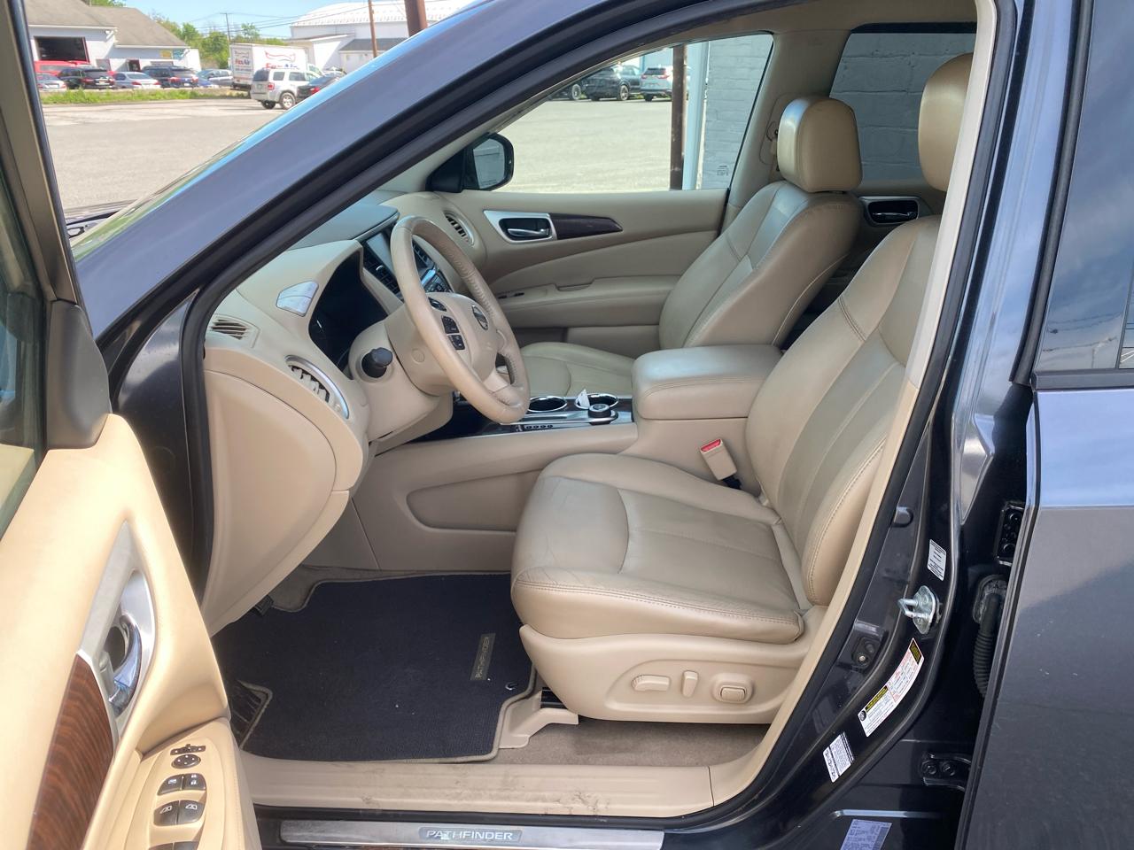 Nissan Pathfinder S 4WD 2014