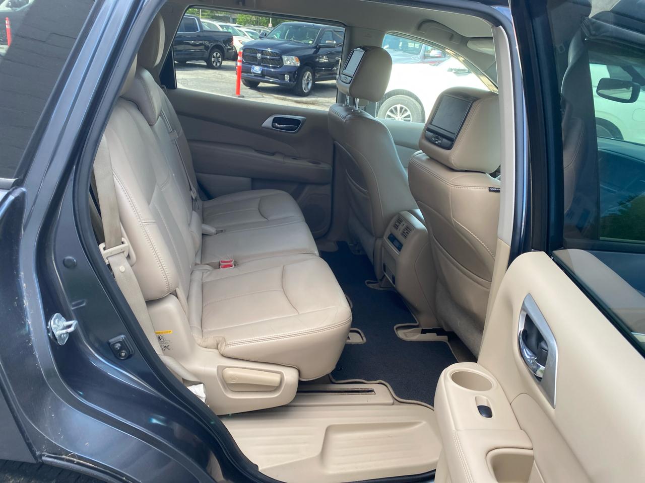 Nissan Pathfinder S 4WD 2014