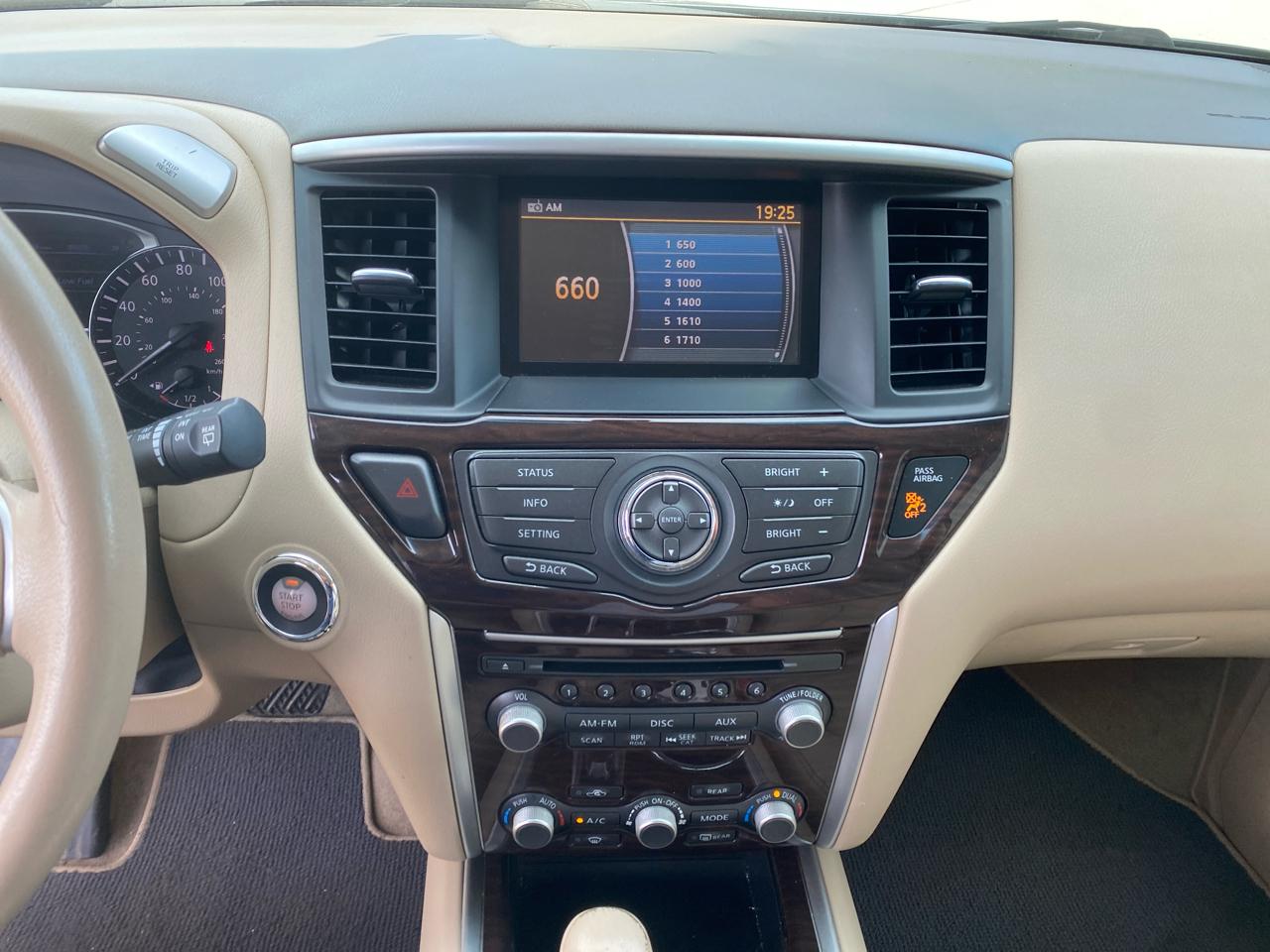 Nissan Pathfinder S 4WD 2014
