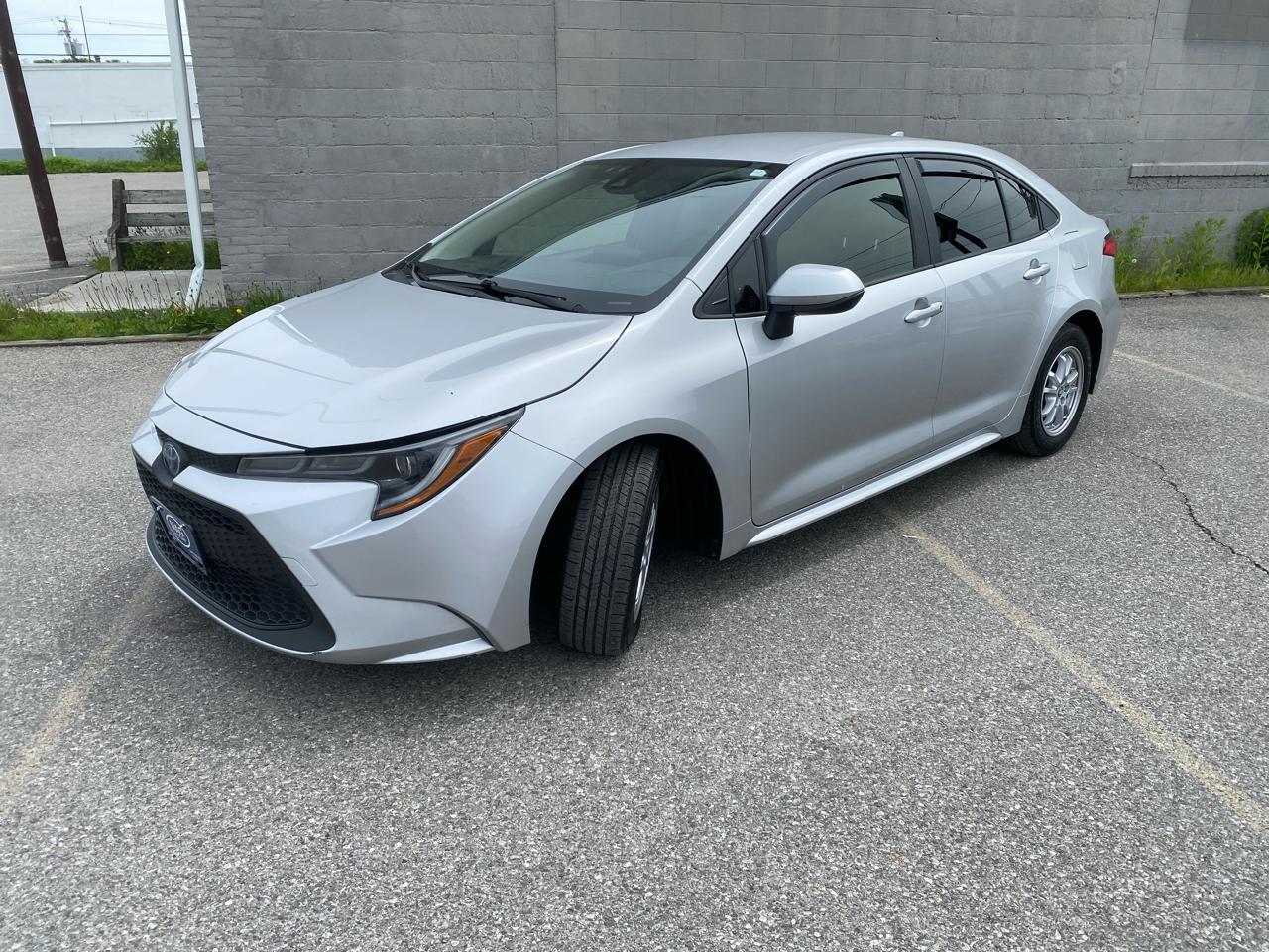 Toyota Corolla LE Hybrid 2022